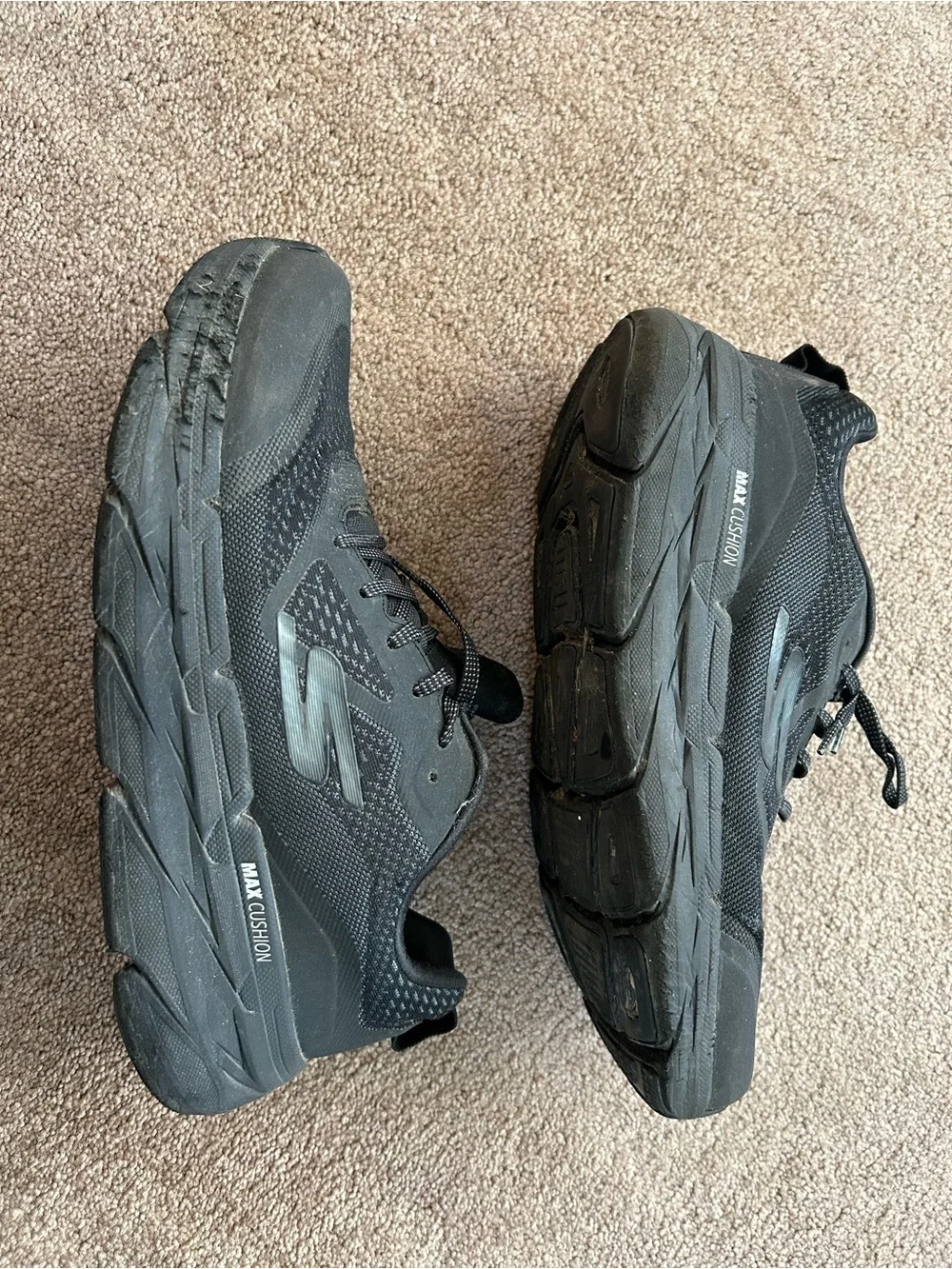 Skechers Men’s Black Athletic Max Cushion Trainers